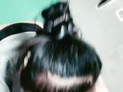 少妇男口交大鸡巴直接在厕所里开干无套抽插