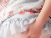 小萝莉私拍手指拨动小穴白浆乱流