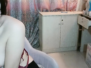 黑丝大美腿侧漏小粉穴摸逼喷尿