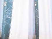 美妞小姐姐白嫩肥臀提臀玩弄小穴自慰