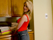 米尔夫特里普经历过米尔夫的荡妇在迪克身上流口水