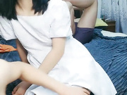 小少妇露脸直接3P让两大哥玩弄揉奶抠逼