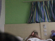 獨家推薦 和單位同事健哥酒吧喝了很多酒淩晨找了個兼職小姐姐回宿舍玩3P 貌似妹子不能過夜還要上班 國語對白～1080P高清