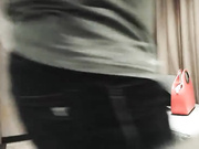 约了个黑色长裙性感少妇啪啪口交69姿势舔逼