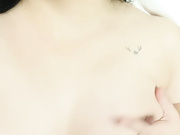 微胖女神让大哥揉奶抠逼特写展示骚逼舔淫水