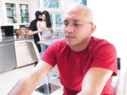 『中文字幕』白嫩长发女友玩弄口交侧入打桩