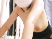 良家人妻深夜跟小哥激情啪啪给狼友看道具玩逼