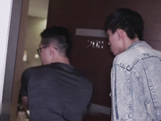 多名巨根男友群P淫欲港女